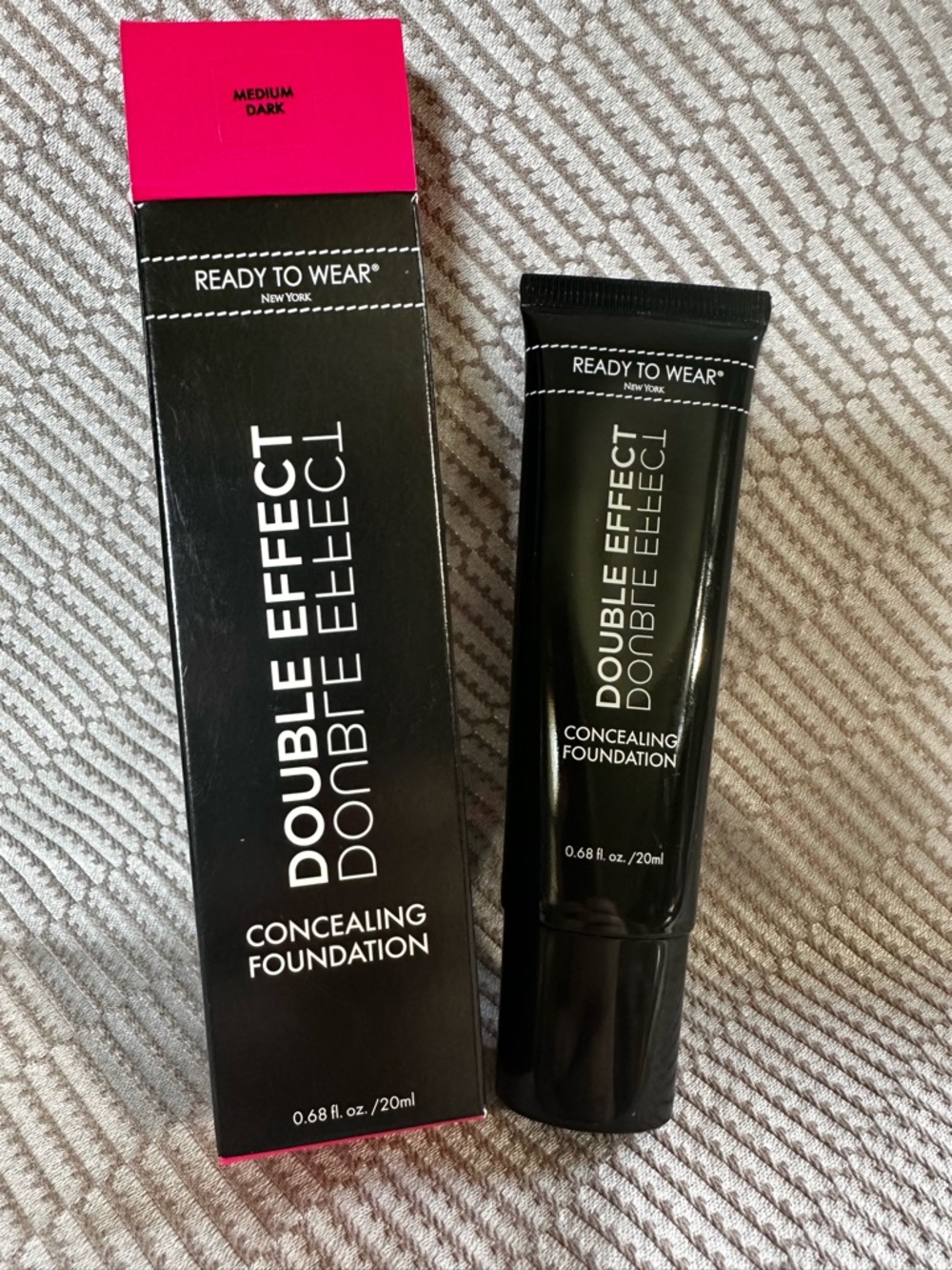 Double Effect Concealing Foundation in Medium Dark